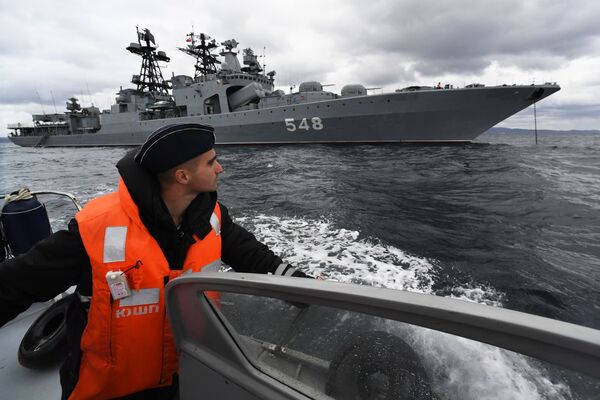 俄中 “海上聯合-2021” 海上軍演在日本海水域舉行。圖為參加軍演的俄海軍太平洋艦隊“海軍上將潘捷列耶夫”號大型反潛艦。 - 俄羅斯衛星通訊社