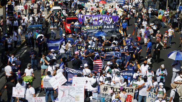 Массовые протесты против политики президента проходят в Сальвадоре - 俄罗斯卫星通讯社