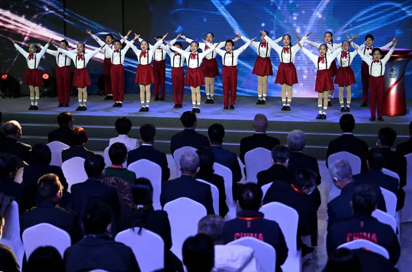 北京兒童演員在2022年北京冬奧會火種歡迎儀式上進行表演。 北京兒童演員在2022年北京冬奧會火種歡迎儀式上進行表演。 - 俄羅斯衛星通訊社