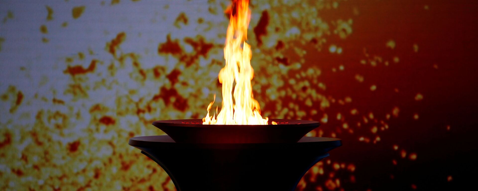 Олимпийский огонь в чаше на церемонии встречи олимпийского огня в Пекине  - 俄羅斯衛星通訊社, 1920, 27.10.2021
