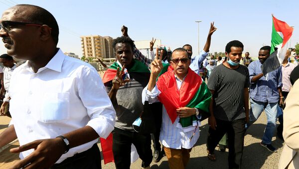 蘇丹反對派呼籲人們走上街頭抵制軍事政變 - 俄羅斯衛星通訊社