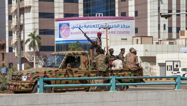蘇丹武裝部隊總司令：蘇丹抗議活動期間軍方1死58傷 - 俄羅斯衛星通訊社