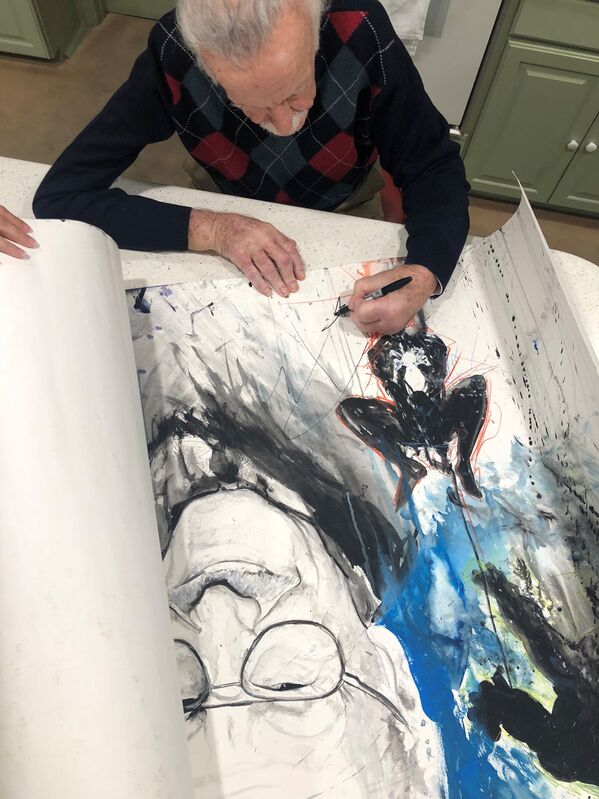 藝術家羅布•普萊爾正在創作的斯坦·李的黑白肖像漫畫。 - 俄羅斯衛星通訊社
