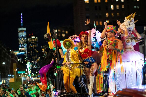 美国纽约市举行万圣节游行庆祝活动。 - 俄罗斯卫星通讯社