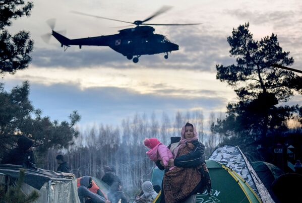 白俄羅斯與波蘭邊境地區的非法移民營地。 - 俄羅斯衛星通訊社