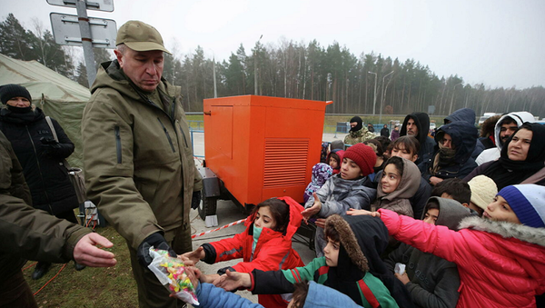 白俄罗斯-波兰边境两名难民入院治疗  - 俄罗斯卫星通讯社