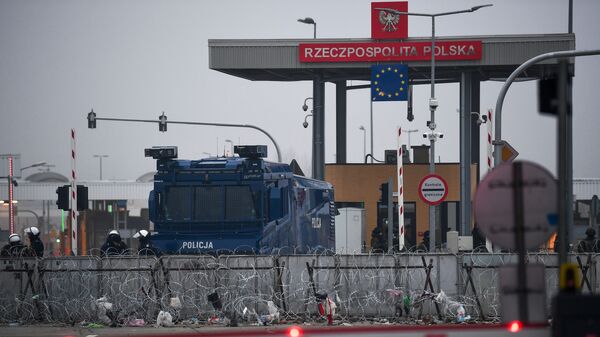 波兰总理担心数百万移民涌入欧洲 - 俄罗斯卫星通讯社