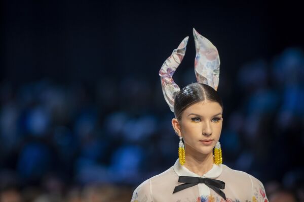 在维尔纽斯举行的2022春夏高定新款时装秀。 - 俄罗斯卫星通讯社