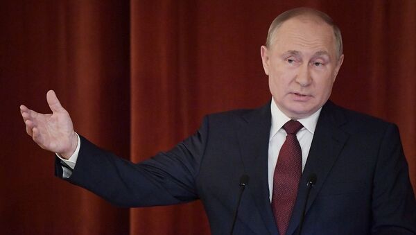俄总统普京表示，俄罗斯近期将研制出飞行速度9马赫以上的高超音速武器 - 俄罗斯卫星通讯社