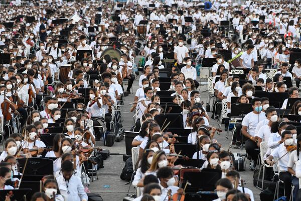委内瑞拉的音乐家们正在进行表演，试图以“世界上最大的管弦乐团”打破吉尼斯世界纪录。 - 俄罗斯卫星通讯社