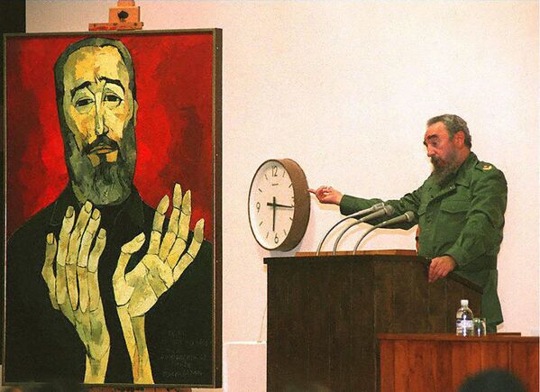 1996年，哈瓦那，古巴前領導人菲徳爾•卡斯特羅在自己的肖像附近發表講話。 - 俄羅斯衛星通訊社