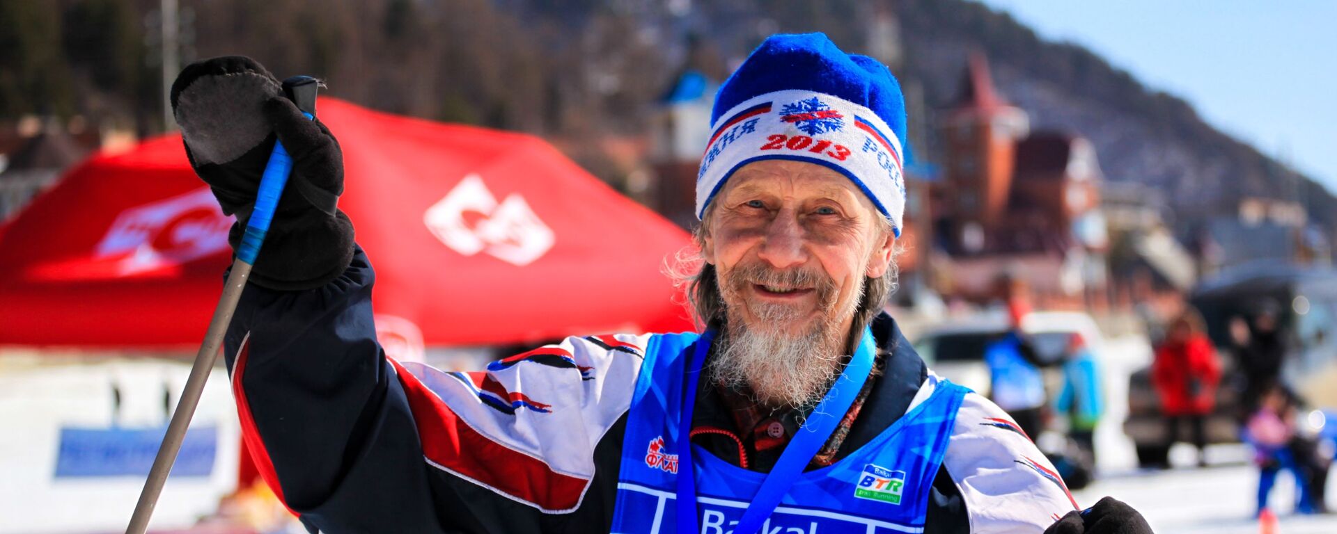 “貝加爾湖滑雪”比賽中的86歲參賽者 - 俄羅斯衛星通訊社, 1920, 27.11.2021