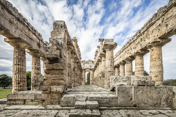 攝影師阿爾弗雷多•科勞（Alfredo Corrao）拍攝的赫拉二世神廟（Temple of Hera II）入圍2021年歷史攝影師大賽決賽評選。 - 俄羅斯衛星通訊社