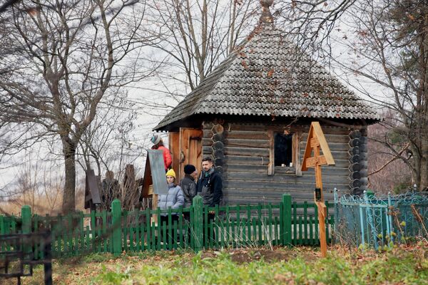 圖拉州扎奧克斯基區比奧霍沃村墓地裡的小教堂。 - 俄羅斯衛星通訊社