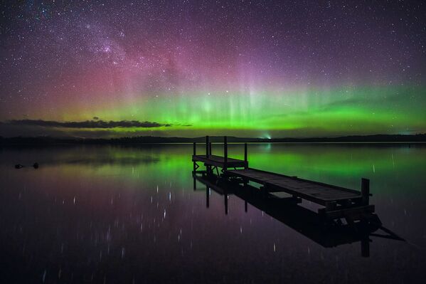 澳大利亚摄影师大卫•奥尔登霍夫拍摄的作品《极光（Aurora）》，入选比赛25张最佳照片。 - 俄罗斯卫星通讯社