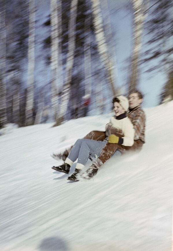  1965年，滑雪活動。 - 俄羅斯衛星通訊社