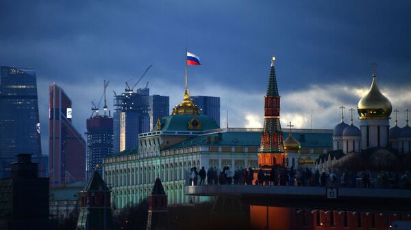 Вид на Кремлевский дворец и мост в парке Зарядье - 俄羅斯衛星通訊社