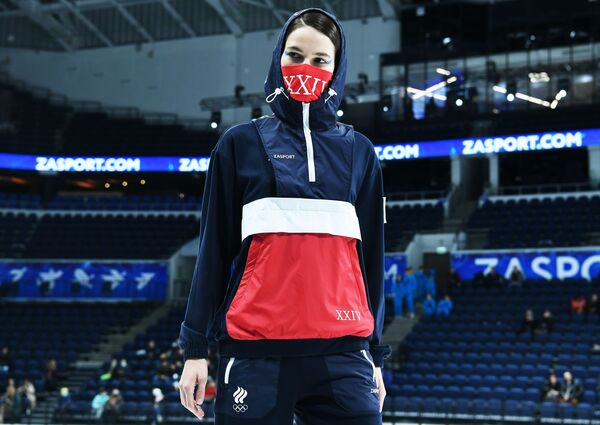 模特正在展示2022年北京冬奧會俄羅斯代表團官方服飾。 - 俄羅斯衛星通訊社