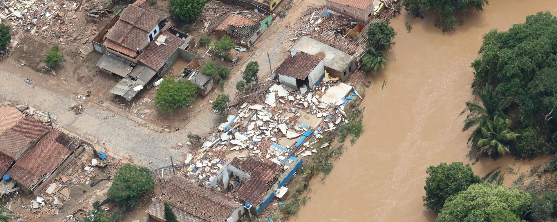 巴西巴伊亚州洪灾致死人数攀升至11人 约270人受伤 - 俄罗斯卫星通讯社, 1920, 14.12.2021