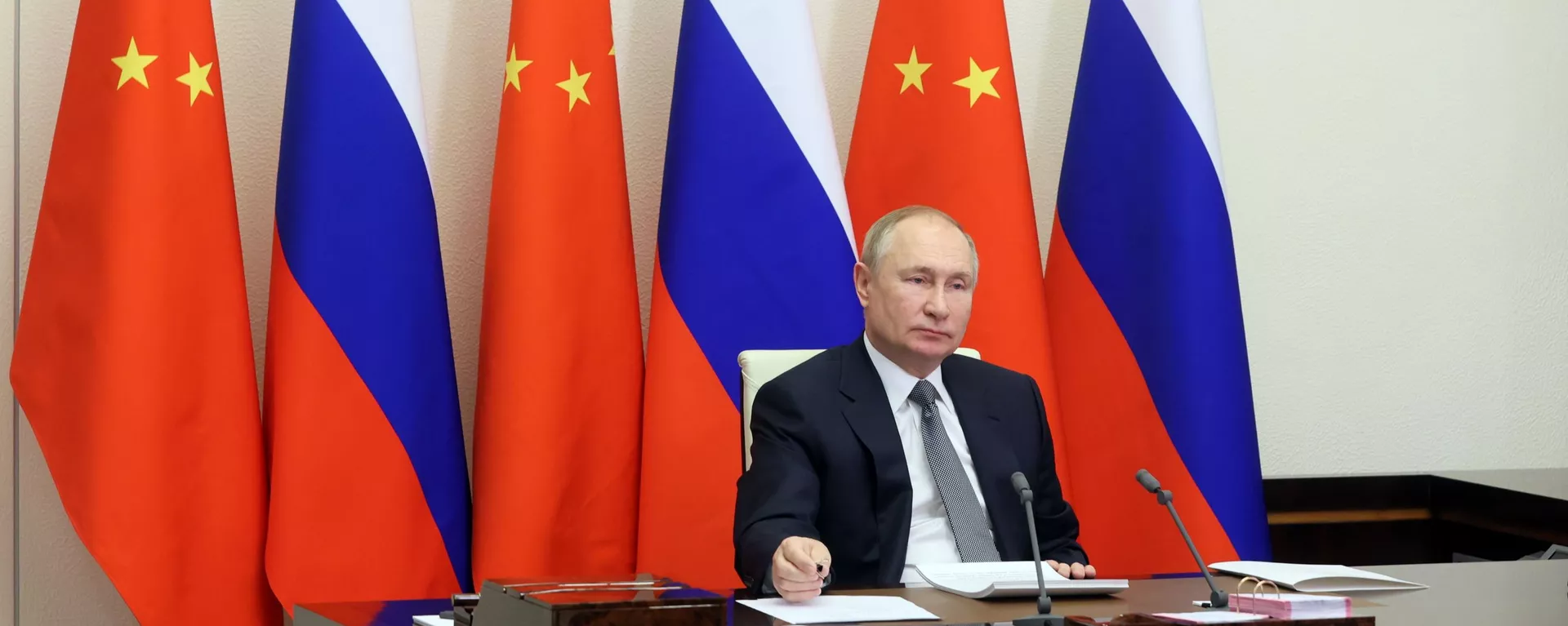 Переговоры президента РФ В. Путина с председателем КНР Си Цзиньпином - 俄羅斯衛星通訊社, 1920, 15.12.2021