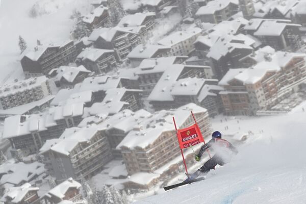 斯洛伐克滑雪運動員亞當•贊帕參加在法國伊澤爾山谷舉行世界杯男子大回轉比賽。 - 俄羅斯衛星通訊社