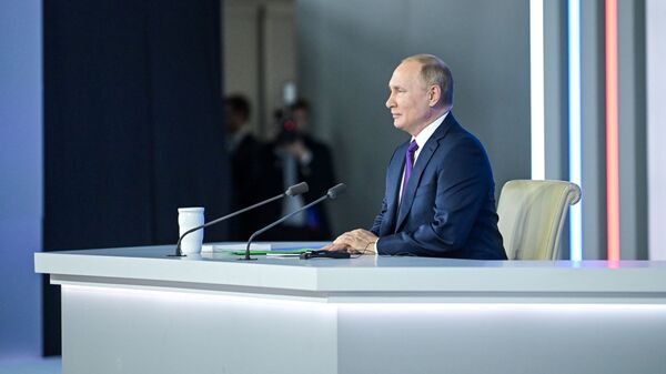 Ежегодная пресс-конференция президента России Владимира Путина - 俄罗斯卫星通讯社