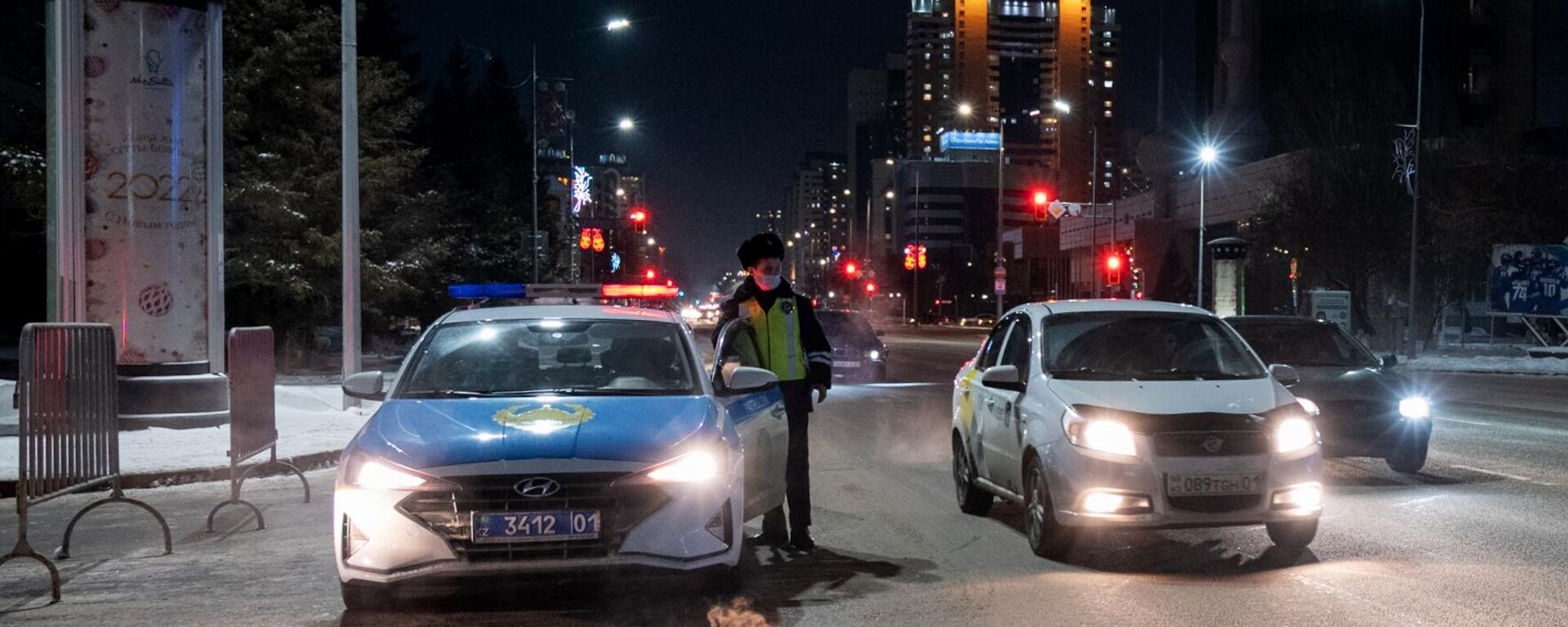 阿拉木圖警方稱參與襲擊警局大樓的數十名暴徒被擊斃 - 俄羅斯衛星通訊社, 1920, 06.01.2022