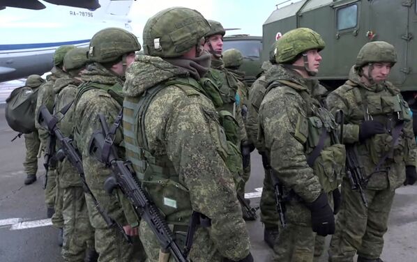 集安組織（集體安全條約組織）俄羅斯維和部隊在阿爾瑪·阿塔機場集中。 - 俄羅斯衛星通訊社