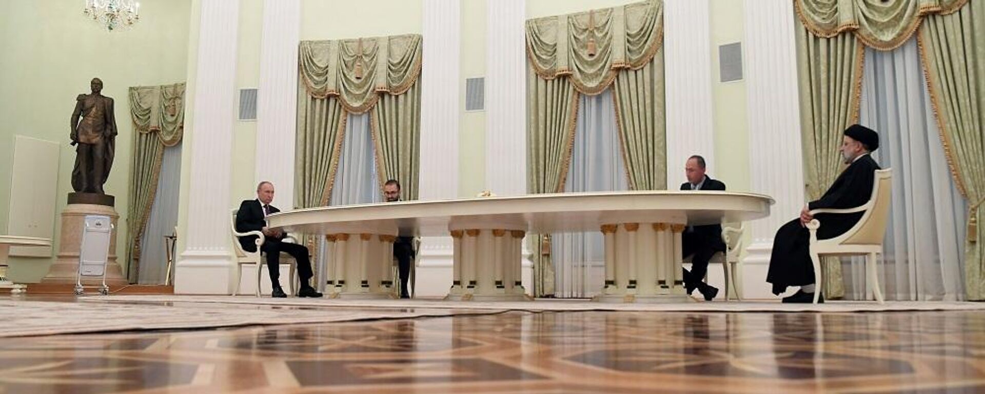 伊朗總統易卜拉欣•萊希在莫斯科與俄羅斯總統弗拉基米爾•普京會談時 - 俄羅斯衛星通訊社, 1920, 20.01.2022