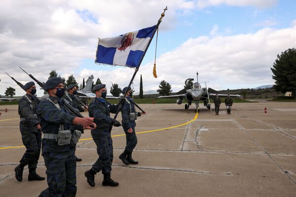 希腊空军塔那格拉基地迎接首批六架法国阵风战斗机。 - 俄罗斯卫星通讯社