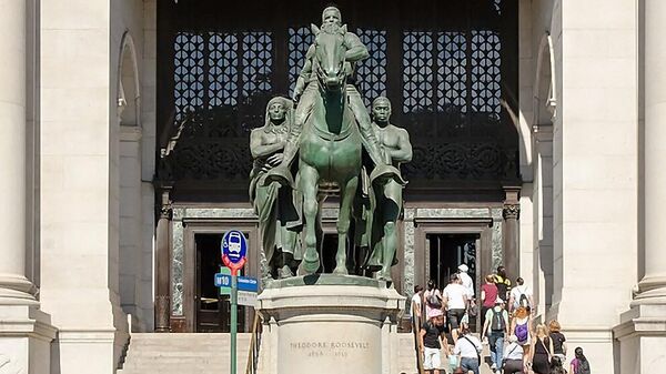 媒体：纽约一座西奥多•罗斯福的骑马雕像被拆除 - 俄罗斯卫星通讯社