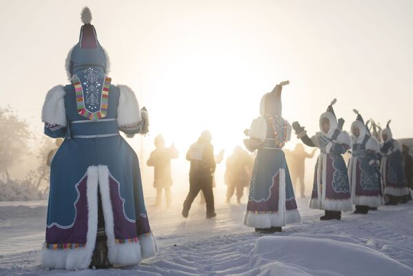 俄罗斯亚库特地区举行世界最冷国际马拉松跑比赛。 - 俄罗斯卫星通讯社