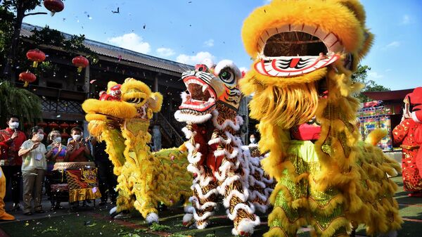 2022年1月19日，在曼谷 “火船廊”(LHONG 1919)倉庫舉行中國傳統舞獅表演迎接即將到來的農歷新年。 - 俄羅斯衛星通訊社