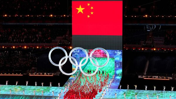 Спортсмены сборной КНР во время парада атлетов на церемонии открытия XXIV зимних Олимпийских игр в Пекине - 俄罗斯卫星通讯社
