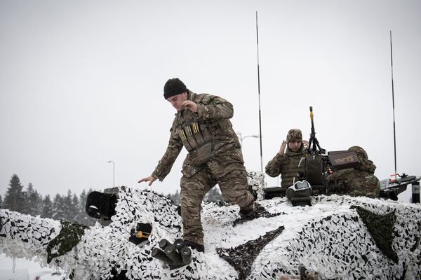 英軍人員在愛沙尼亞塔帕軍營參加軍演。 - 俄羅斯衛星通訊社