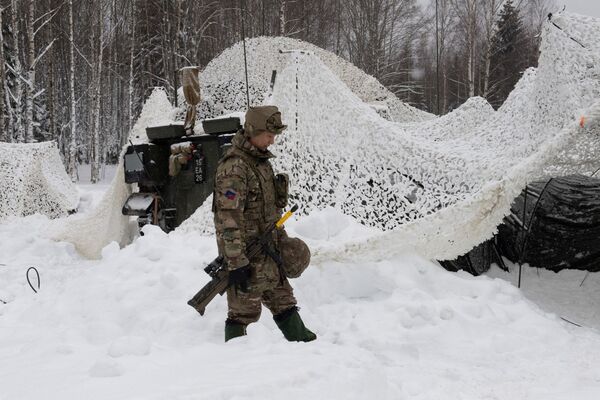 英军人员在爱沙尼亚塔帕军营参加军演。 - 俄罗斯卫星通讯社