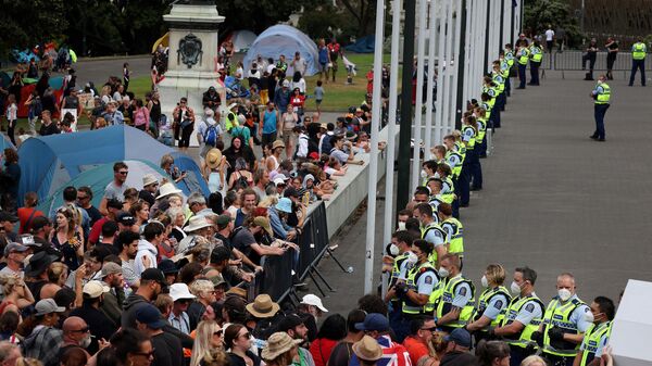 100多名抗議者在新西蘭議會牆外被捕 - 俄羅斯衛星通訊社