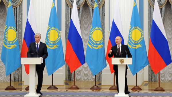 哈萨克斯坦总统卡西姆若马尔特·托卡耶夫和俄罗斯总统弗拉基米尔·普京 - 俄罗斯卫星通讯社