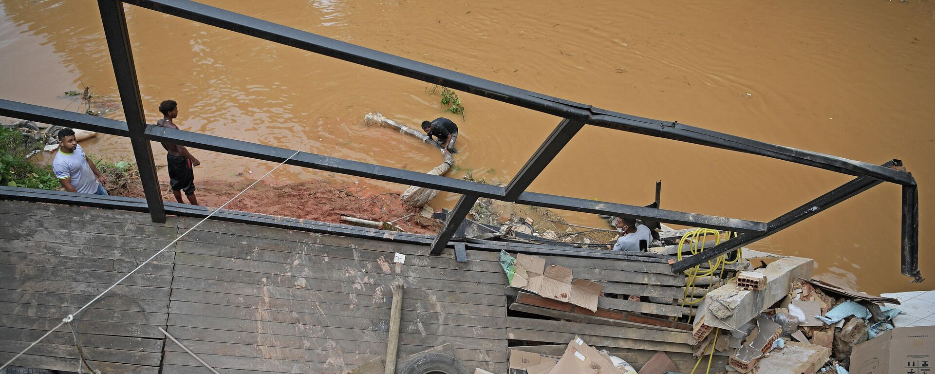 媒体：巴西彼得罗波利斯洪水造成136人死亡 213人失踪 - 俄罗斯卫星通讯社, 1920, 19.02.2022