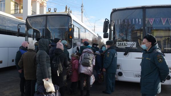 早晨9點超6.8萬名難民從頓巴斯地區疏散 - 俄羅斯衛星通訊社
