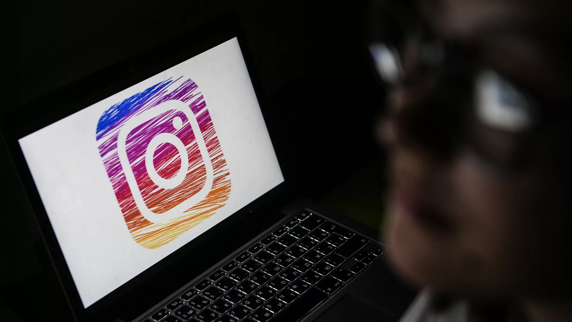 俄消費者權益保護局因其呼籲對俄羅斯人採用暴力對INSTAGRAM限制訪問