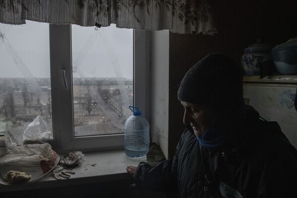 卢甘斯克人民共和国夏斯季耶市的居民。 - 俄罗斯卫星通讯社