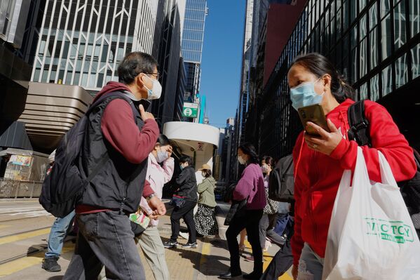 佩戴口罩的香港市民。 - 俄羅斯衛星通訊社