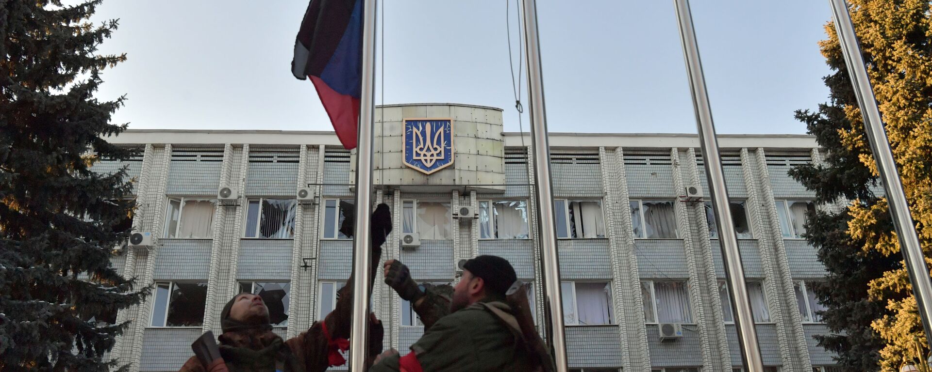 俄羅斯國旗在赫爾松機場所在村莊升起 - 俄羅斯衛星通訊社, 1920, 02.05.2022