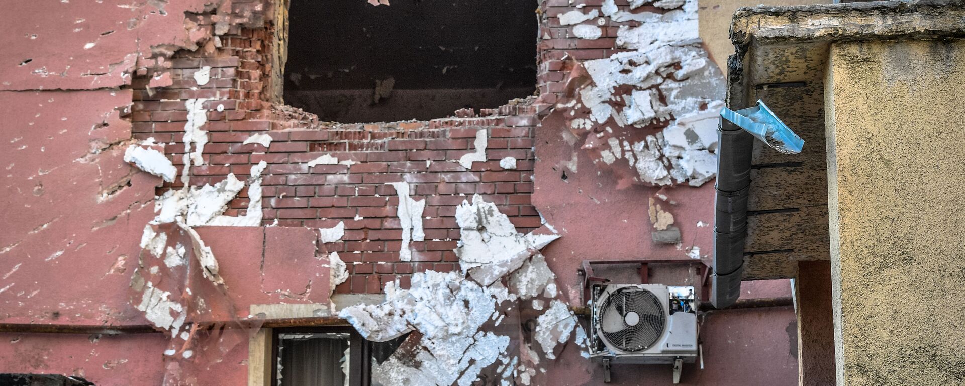 顿涅茨克共和国：乌克兰军队攻击沃尔诺瓦哈市致3名平民受伤 - 俄罗斯卫星通讯社, 1920, 18.03.2022