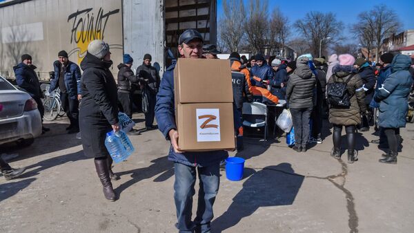 俄军向赫尔松居民运送超75吨人道主义援助物资 - 俄罗斯卫星通讯社