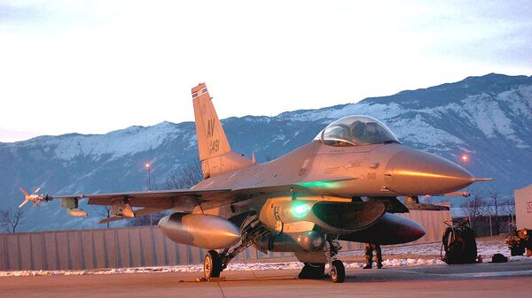 首相：比利时将不早于2025年决定是否向乌克兰提供F-16战斗机的问题 - 俄罗斯卫星通讯社