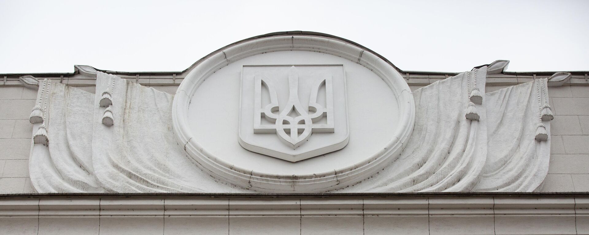 烏克蘭議會批准把戒嚴令和總動員令延長至8月23日 - 俄羅斯衛星通訊社, 1920, 22.05.2022