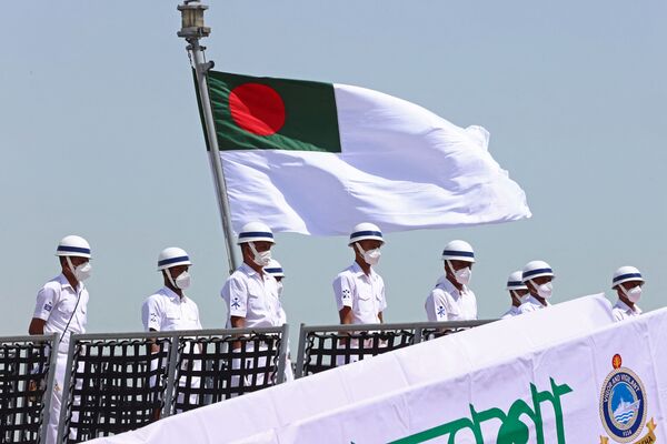 孟加拉國水兵參加2022年多哈國際海事防務展。 - 俄羅斯衛星通訊社