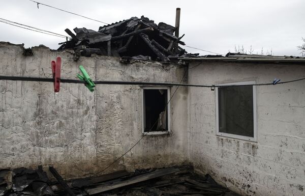 罗韦尼基市里被乌方发射的“圆点-U”导弹摧毁的房子。 - 俄罗斯卫星通讯社